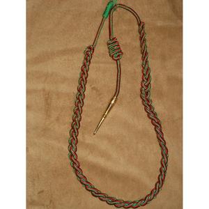 Cordon d'épaule Fourragère Française US Rouge Vert Aiguillettes - Product Image 1