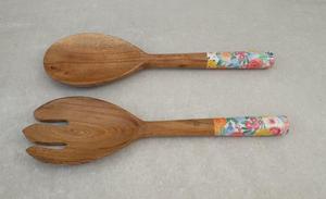 Ensemble de service à salade en bois de manguier durable avec poignée en résine multicolore pour la maison hôtel restaurant couverts en bois cuillère fourchette ensemble - Product Image 4