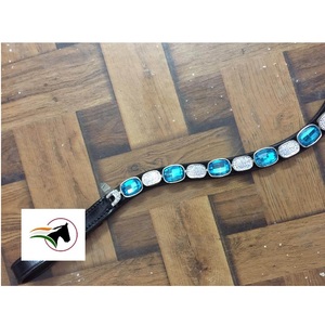 Banda ecuestre azul ovalada y blanca para las cejas de caballo, banda de lujo asequible con cinta adhesiva abierta en la espalda en bucle - Product Image 3