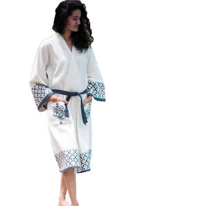 Wholesale 100% Quick-Drying Cotton Spa Bath Robes Unisex Fancy Fashion Velour Bathrobe for Hotels - Product Image 1