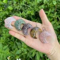 Pendentif arbre de vie croissant de lune/pendentif recouvert de fil de pierre précieuse/6 types de pierre de guérison cadeau en cristal