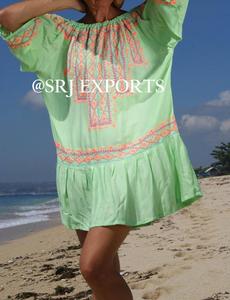 ชุดเดรสสั้นสไตล์โบฮีเมียนลายดอกไม้สีนีออนสำหรับผู้หญิง ตกแต่งด้วยงานปัก ดีไซน์เปิด<span class=keywords><strong>ไหล่</strong></span> เหมาะสำหรับใส่<span class=keywords><strong>ไป</strong></span>เที่ยว<span class=keywords><strong>ทะเล</strong></span>สุดเซ็กซี่ กำลังเป็นที่นิยมมากที่สุด - Product Image 2