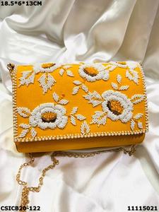 Pochette de soirée élégante en soie brute ethnique de créateur international Craftstages, 18,5x6x13cm, pour occasions spéciales - Product Image 5