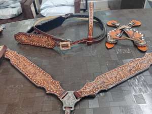 Brida para Caballo Occidental de Cuero Genuino de Alta Calidad Y&Z, Color y Tamaño Personalizables, Hecha a Mano para Uso Ecuestre - Product Image 6