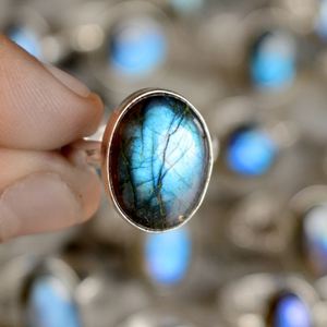 Bague en labradorite naturelle en gros, plaquée argent 925, acier inoxydable, design moderne de couronne, bague certifiée par un tiers - Product Image 4