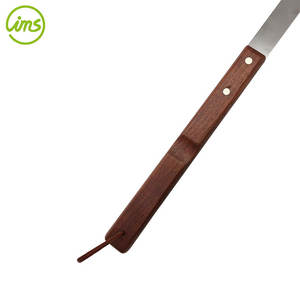 Pinceau de cuisson en silicone pour barbecue avec manche en bois de rose, résistant à la chaleur et facile à nettoyer, 46 cm - Product Image 3