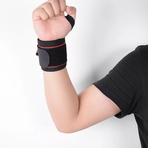 Gants d'haltérophilie Offre Spéciale gants de gymnastique demi-doigt avec support de poignet pour hommes et femmes - Product Image 5