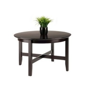 Table basse ronde en bois, finition foncée, artisanale, design traditionnel, meuble de salon durable, aspect moderne