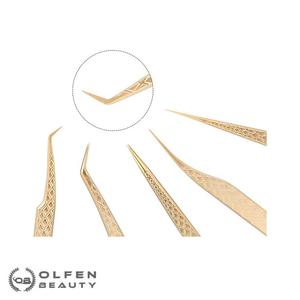 Pince à cils en acier inoxydable couleur or de la meilleure qualité avec logo personnalisé pointe pointue incurvée vente de marque privée de qualité professionnelle - Product Image 6