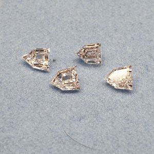 Diamant synthétique 0.70 à 0.79 Carat poli en vrac pureté SI Excellent diamant en forme de bouclier à coupe fantaisie - Product Image 1