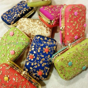 Bolso de Mano de Novia de Alta Calidad para Fiestas Nocturnas, Bordado a Mano, Diseño de Lentejuelas, Disponible en Grandes Cantidades - Product Image 2