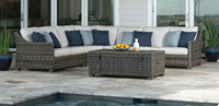 Niedriges Outdoor-Ecksofa-Set in Graubraun mit PU-Füllung, Landhaus-Rattan-Poly-Gartenmöbel-Set für Wohnzimmer, Esszimmer und Garten
