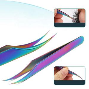 Lot de 4 outils d'extension de cils en acier inoxydable avec ciseaux à cils et sourcils et pince à épiler de volume Étui de couleur personnalisé - Product Image 5