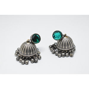 Aretes Jhumka Ghungro de Latón con Piedras, Estilo Indio, Última Moda, Venta al por Mayor 2025, para Mujeres y Niñas - Product Image 2