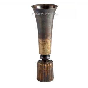 Vase de forme ronde en bois de qualité supérieure fait à la main de luxe de vente chaude Vase décoratif en bois de manguier - Product Image 2