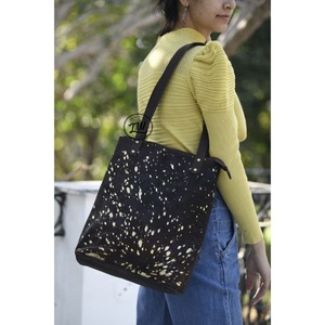 LW Nouvelle arrivée Sac fourre-tout de luxe pour femmes en cuir véritable fait à la main avec sangle réglable Sac à main pour l'hiver et l'été Portable - Product Image 2