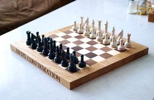 Échecs en bois personnalisé, disponible avec votre logo, prix d'usine - Product Image 3