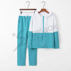 Wholesale Two Piece Set Women's Fashion Tracksuit Set Hoodie and Joggers Casual Quick-drying Breathable Women's Tracksuit - Product Image 4