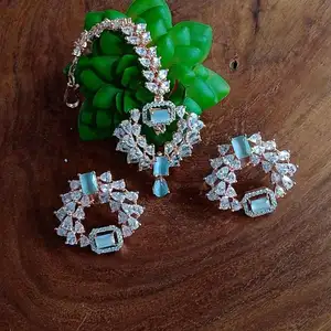 Brinco de borla com maang tika para fornecedores de joias de coleção butique artificial luxuosa feita à mão com diamantes americanos