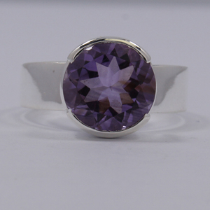 แหวนพลอยอเมทิสต์สีม่วงเรียบง่ายสวยงาม แหวนของขวัญแต่งงาน แหวนเงินแท้ 925 ทำด้วยมือ - Product Image 2