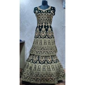 Green <b>Velvet</b> Embroidery Work Bridal Lehenga With Peplum <b>Blouse</b> Hot Indian Muslim Designer Lehenga Choli - Product Image 3