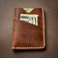 Dompet Kulit Asli Buatan Tangan Tipis Tahan Air untuk Pria Minimalis Saku Depan Monogram Terukir Kartu Personalisasi PVR-0018