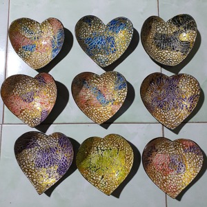 Unique Shape and Design Coconut Shell Bowls, Lacquer Bowls - Product Image 5