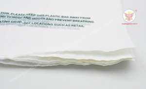 ถุงใส่เสื้อยืดพลาสติก PE หลากสี100% ผ้า HDPE ซูเปอร์มาร์เก็ตสีตามสั่งขอบคุณที่จัดนิทรรศการ - Product Image 6