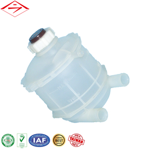 Fabricant de pièces automobiles en gros, réservoir de liquide de refroidissement pour RENAULT R9 - Product Image 1