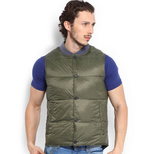 Veste d'hiver matelassée pour hommes de haute qualité, manches longues, fermeture à glissière, rembourrage en polyester lavé, fabriquée au Pakistan - Product Image 2