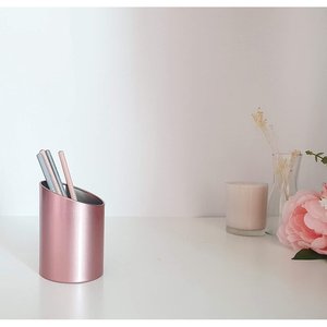 Elegant Handmade Medium Metal <b>Pen</b> Stand Perfect for <b>Organizing</b> Stationery and Office Desk Storage - Product Image 2
