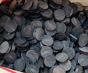 Boutons en corne de buffle brute, différentes tailles, boutons non finis, blancs, pour les industries de l'habillement, disponibles en différentes options de couleurs - Product Image 4