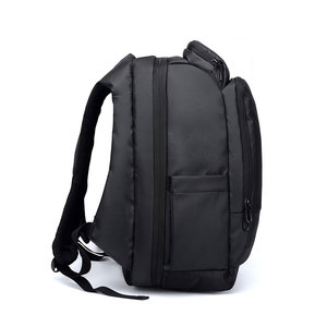 ขายส่งโลโก้ที่กำหนดเองกระเป๋านักเรียนแล็ปท็อปกันน้ำหนังกระเป๋าเป้สะพายหลังขนาดใหญ่ - Product Image 2