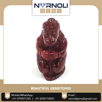 Idole de Hanuman Ji assise sculptée en pierre de rubis, bijoux au prix d'usine, 83,35 carats, rouge-rose, sur mesure