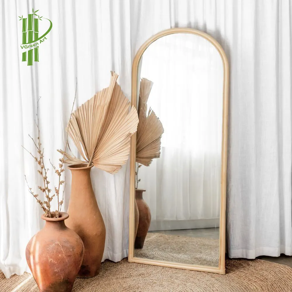 Specchio a figura intera di forma dell'arco della struttura del Rattan di bambù che sta stile minimalista semplice ecologico nel nuovo arrivo all'ingrosso del Vietnam