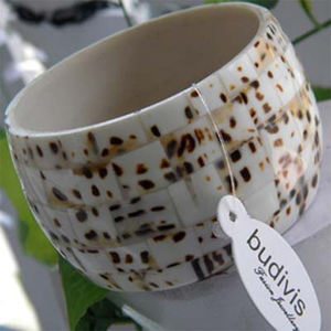 Brazalete de concha de mar, modelo superior, asequible, Bali, hecho a mano - Product Image 4