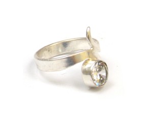 Anillo de Moda con Circonita Cúbica y Plata 925, Forma Redonda, Hecho a Mano, el Mejor Regalo para Ella - Product Image 6