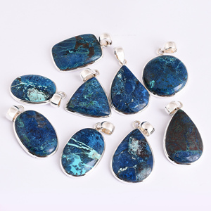 Hermosos colgantes de shattuckita Colgantes de diseño exclusivo de piedras preciosas Colgantes de corte de pera de moda hechos a mano para mujeres, hombres - Product Image 3