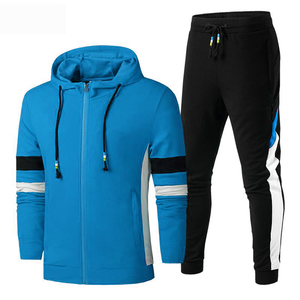 Jogging et sweats à capuche pour femmes - Product Image 1