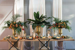 แจกันดอกไม้โกศโลหะสีทอง - Product Image 2