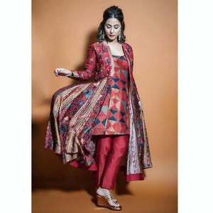 ชุดเดรสผ้าไหมพิมพ์ลายดิจิทัลแบบนุ่ม แต่งลูกไม้สำเร็จรูป เย็บเต็มตัว ขนาดสูงสุด 42 นิ้ว แบบอินโดเวสเทิร์น แฟชั่นอินเดีย - Product Image 2