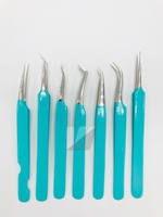 Pinzas Profesionales para Extensión de Pestañas de Acero Inoxidable Japonés Sostenible, Color Azul Aqua, Punta Puntiaguda, Tipo Volumen, 12-14 cm
