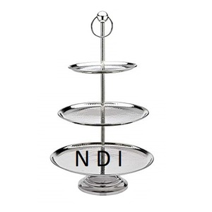 Plateau à gâteaux arrondi à 3 niveaux pour les mariages et autres fêtes de qualité durable Support à gâteaux en métal pour célébrations - Product Image 1