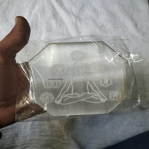 Posavasos de carga curativa de selenita de piedra Natural de ágata, rebanada de energía de cristal, posavasos grabados de la mejor calidad al por mayor - Product Image 1