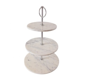 ชั้นวางโชว์เค้กหินอ่อนสามชั้นทำด้วยมือทำจากโลหะ - Product Image 1
