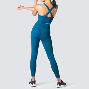 Ensemble de yoga personnalisé OEM pour femme : soutien-gorge et legging doux, effet push-up - Product Image 5