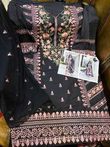 Robe luxueux de styliste ornée de broderies pour femme, en coton pakistan, longue tenue, modèle - Product Image 2