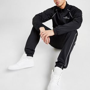 Ensemble de survêtement entièrement personnalisable : sweat à capuche en molleton de coton ou de polyester, haut et bas, pour le jogging et la gym - Product Image 1