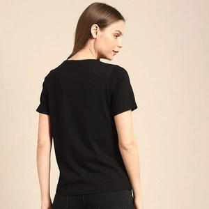 Camiseta de mujer lisa en blanco, al por mayor, de las mejores ventas OEM, para uso casual de verano. - Product Image 3