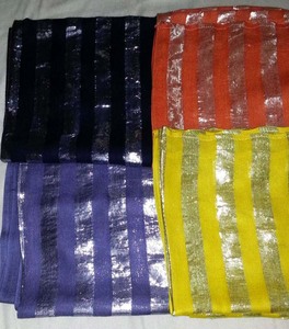 Bufandas de viscosa de rayas Lurex brillantes y ligeras para uso diario de verano Colores y tamaños personalizables Chales tradicionales de longitud media - Product Image 2